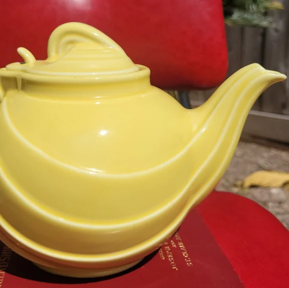 Vintage 40's Hall parade pattern canary yellow art deco teapot with hook lid